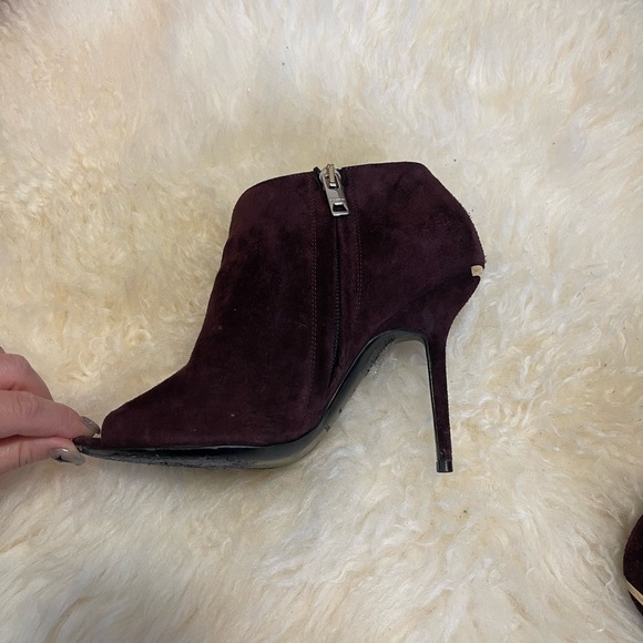 Burberry open toe suede booties - Picture 3 of 15
